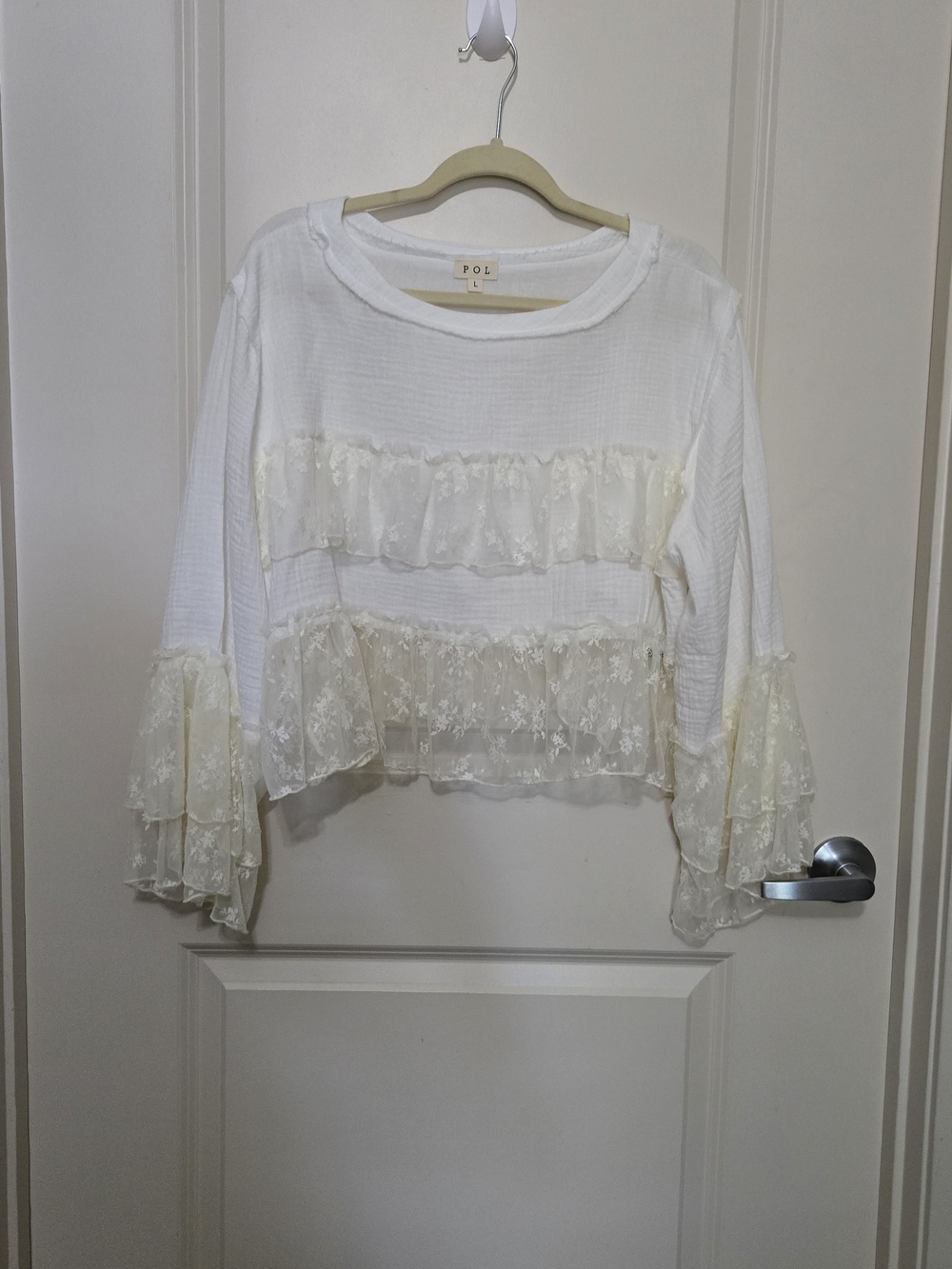 POL White Ruffle Lace Long-Sleeve Top
